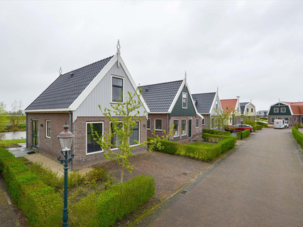 Zeedijk 2 329