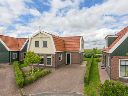 Zeedijk 2 627