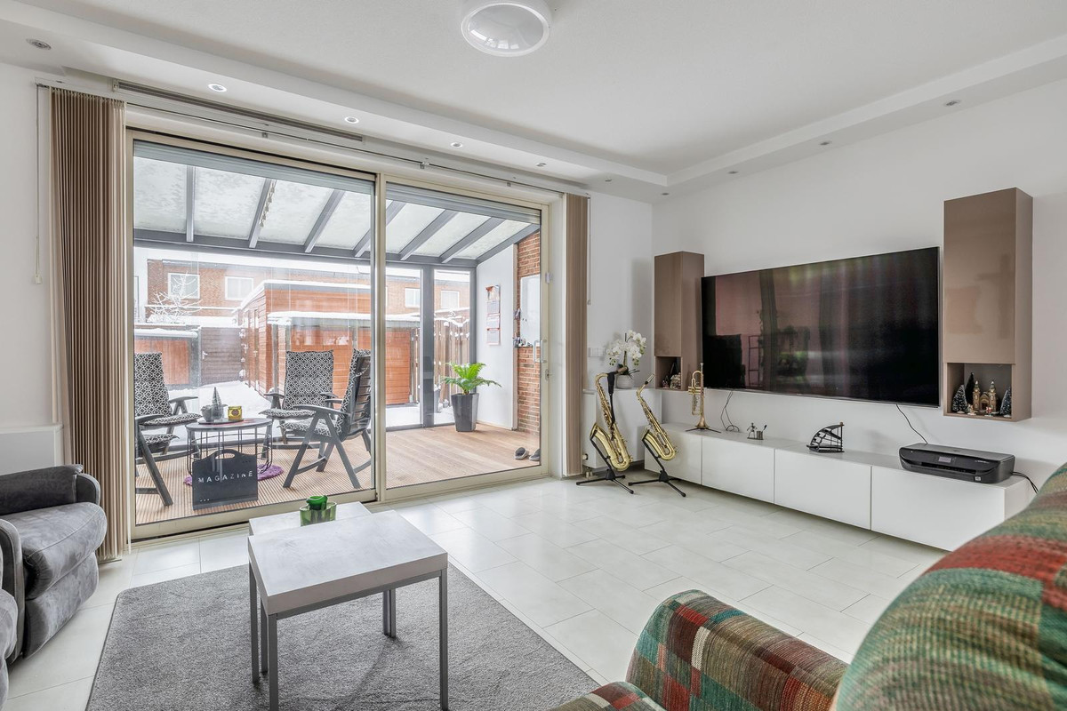 Hoekwoning te koop: Ossenisseweg 13, Rotterdam
