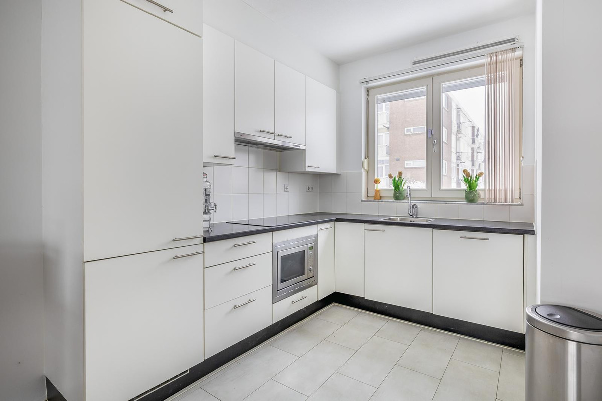 Hoekwoning te koop: Ossenisseweg 13, Rotterdam