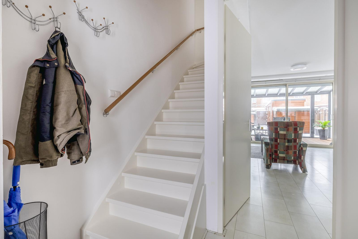 Hoekwoning te koop: Ossenisseweg 13, Rotterdam
