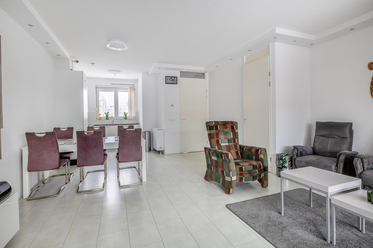 Hoekwoning te koop: Ossenisseweg 13, Rotterdam