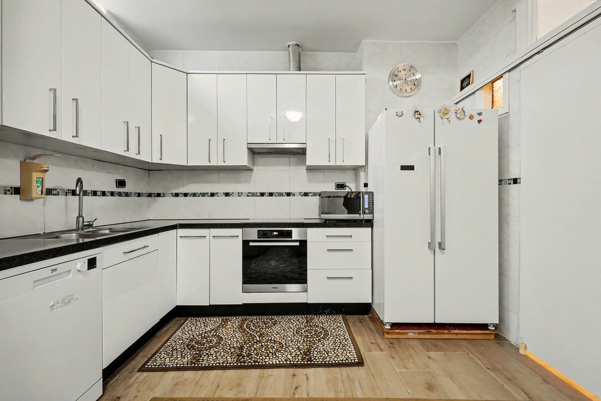 Appartement te koop: Newtonstraat 385, 'S-Gravenhage