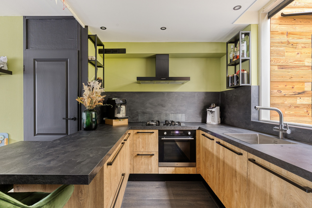 Tussenwoning te koop: Schoolstraat 27K006, Hoek Van Holland