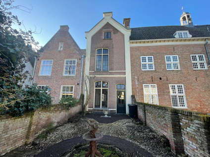 Oeverstraat 21b
