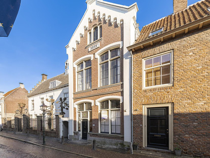 Oeverstraat 21b