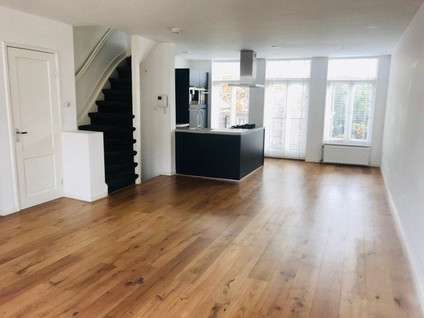 free-sector-houses for rent on Frederiksstraat 3 3