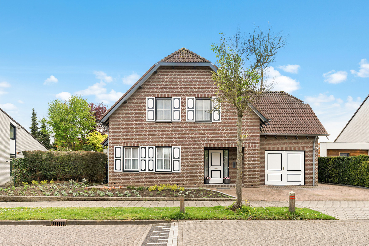Vrijstaande woning te koop: Halewijnstraat 8, Geleen