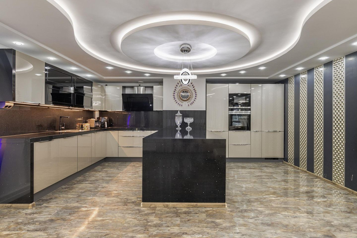 Appartement te koop: Eric Kropstraat 54, Rotterdam