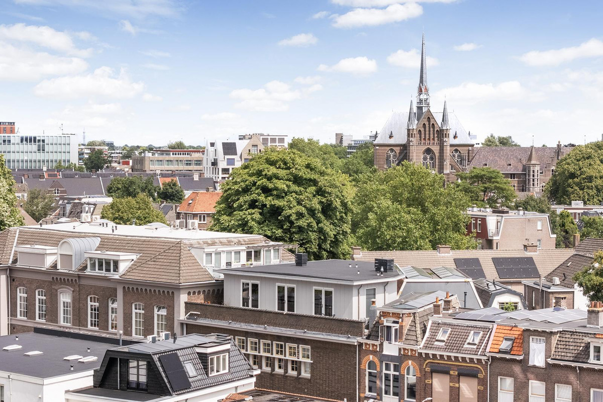 Appartement te koop: Van Karnebeekstraat 69F, Zwolle