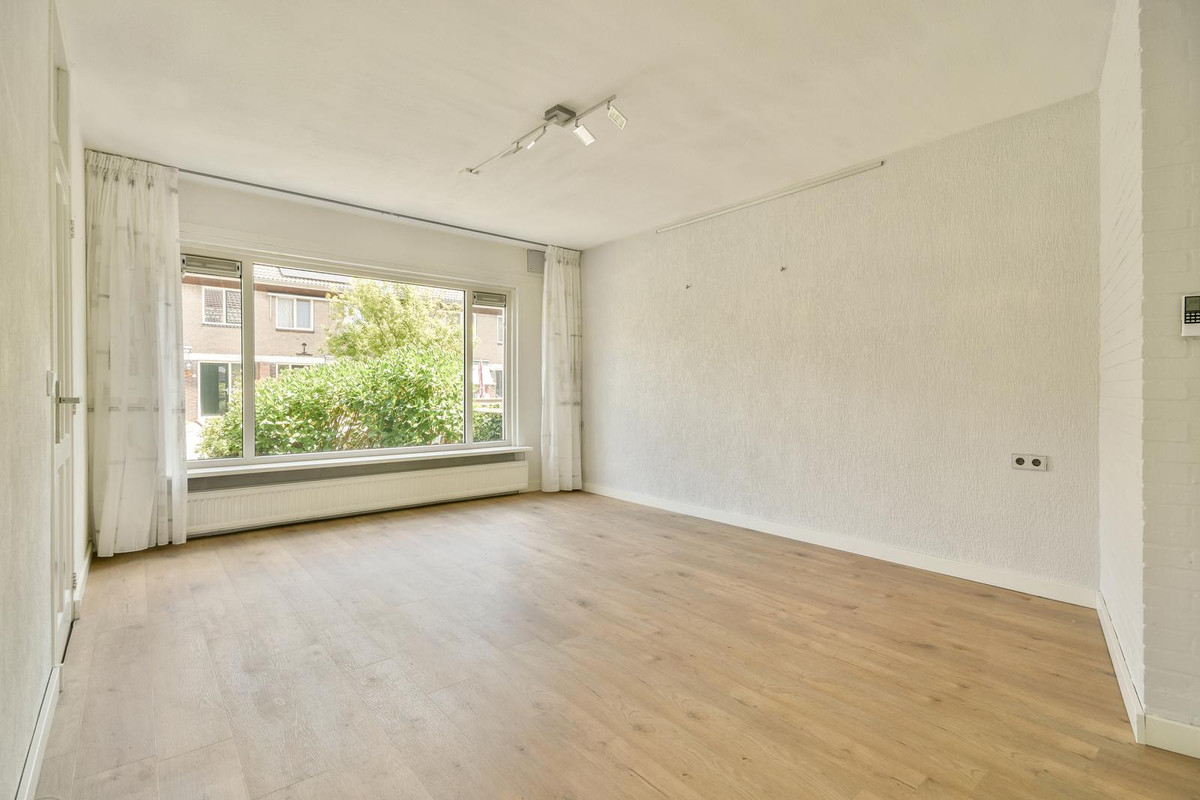 Woning te koop: Hooiven 8, Zaandam