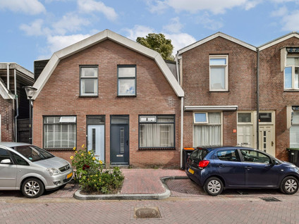 Valkstraat 48