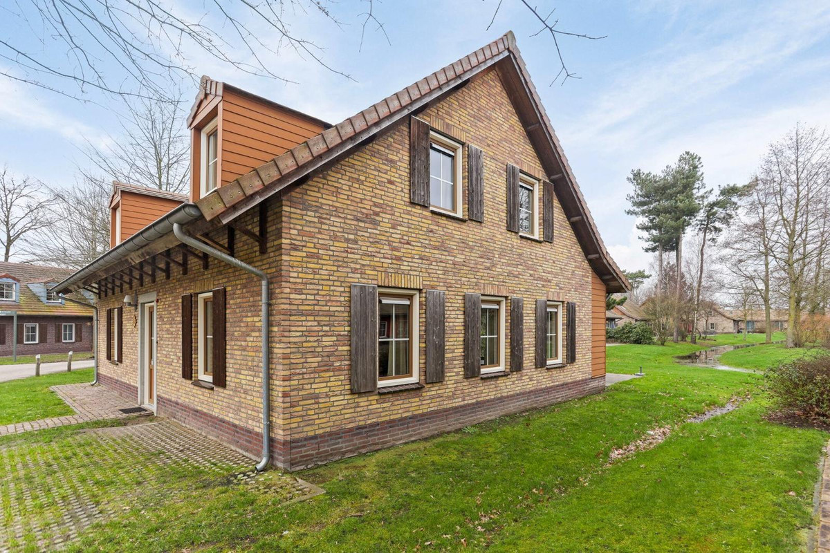 Vrijstaande woning te koop: Trancheeweg 7-542, Weert