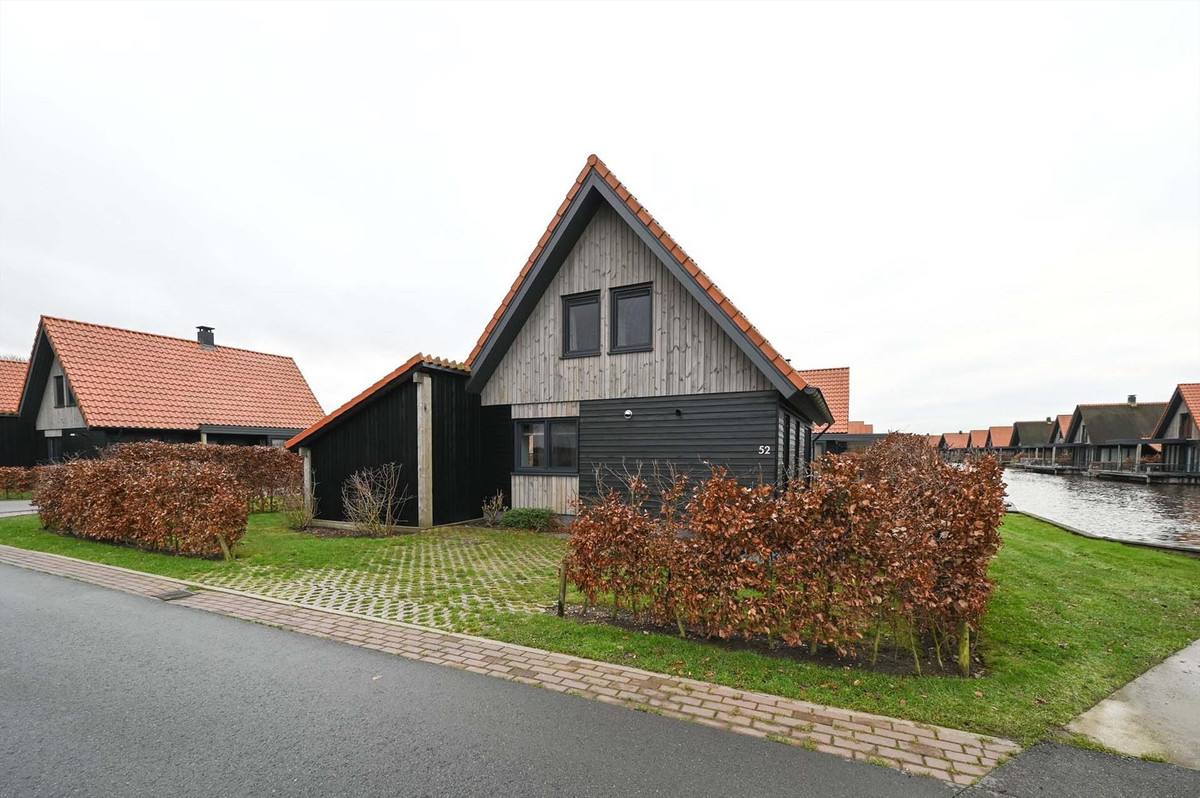 Vrijstaande woning te koop: Waterstaete 52, Ossenzijl