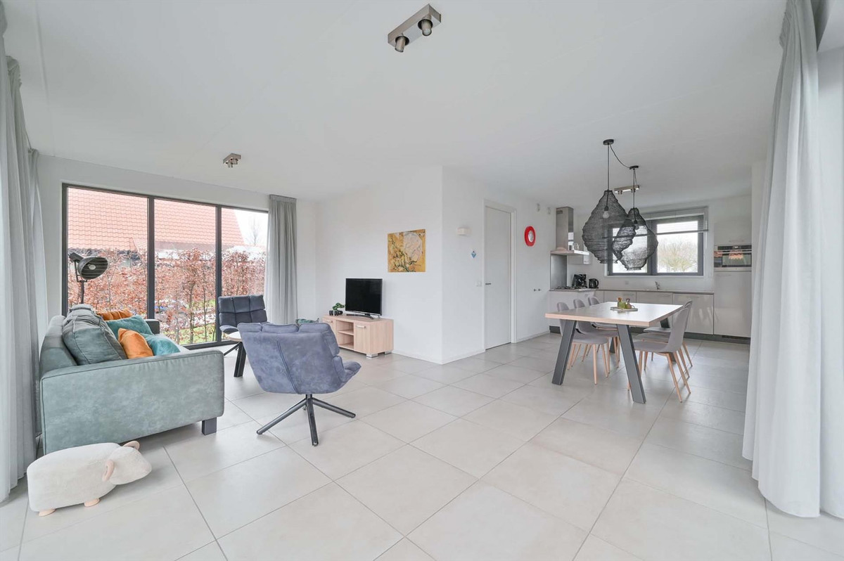 Vrijstaande woning te koop: Waterstaete 52, Ossenzijl