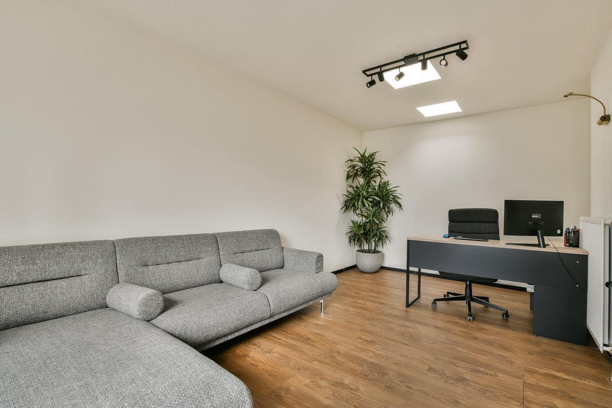 Tussenwoning te koop: Prinsenhof 8, Badhoevedorp