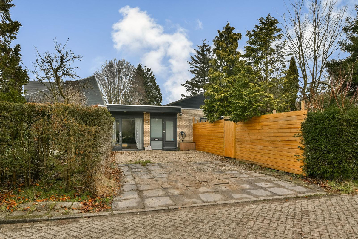 Tussenwoning te koop: Prinsenhof 8, Badhoevedorp