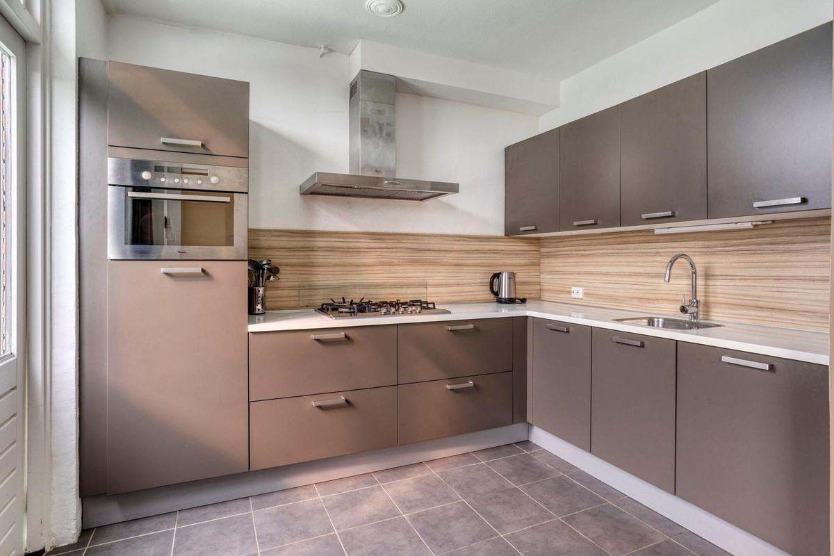 Tussenwoning te koop: Schuberthof 134, Terneuzen