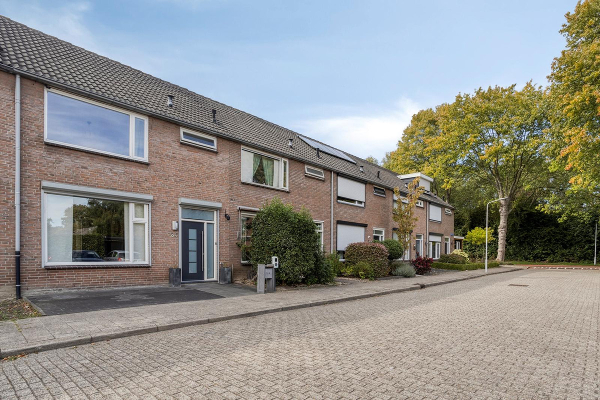 Tussenwoning te koop: Schuberthof 134, Terneuzen