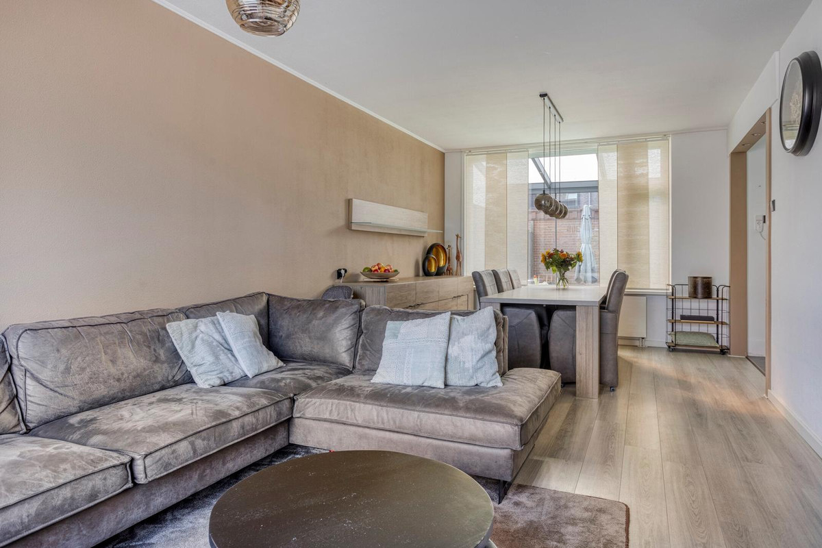 Tussenwoning te koop: Schuberthof 134, Terneuzen