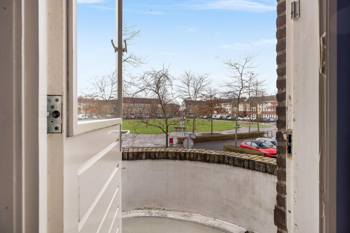 Tussenwoning te koop: Rhijnvis Feithstraat 18, Dordrecht