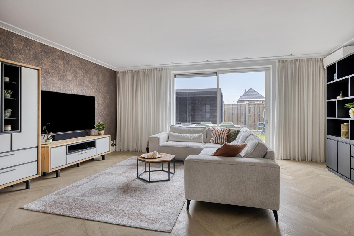 Tussenwoning te koop: Jasmijn 19, Heerhugowaard