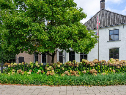 Dorpsstraat 1