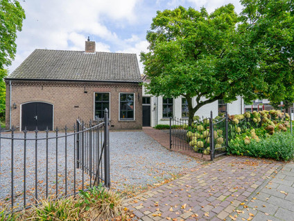 Dorpsstraat 1