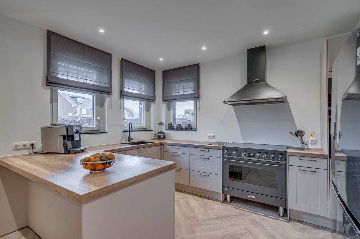 Vrijstaande woning te koop: In het Veld 2, Venlo