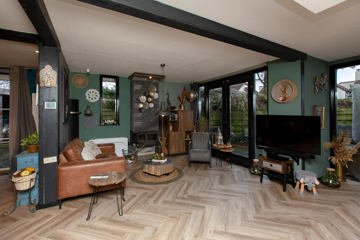 Hoekwoning te huur: Valkenkamp 10, Maarssen