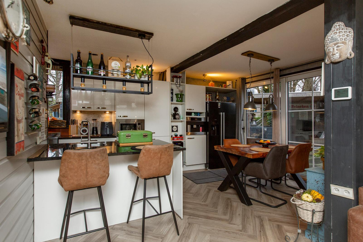 Hoekwoning te huur: Valkenkamp 10, Maarssen