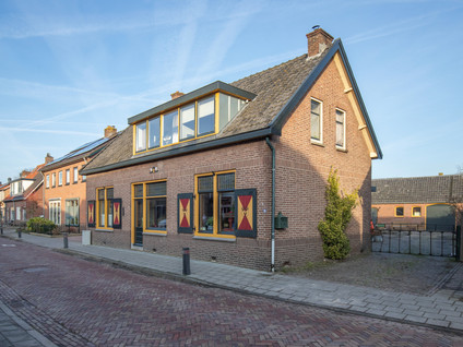Middenstraat 36
