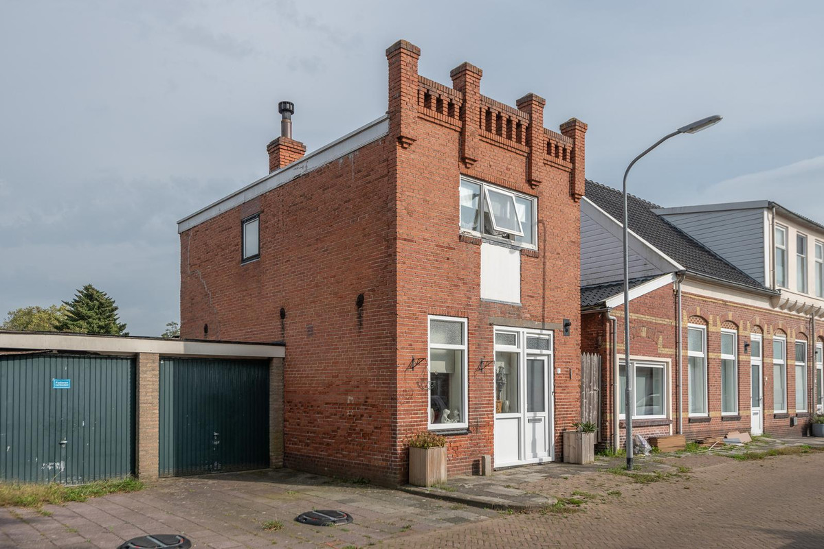 Hoekwoning te koop: St. Vitusstraat 1C, Winschoten