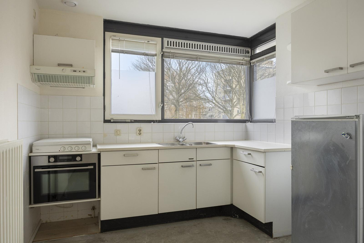 Tussenwoning te koop: Nehrusingel 130, Rotterdam