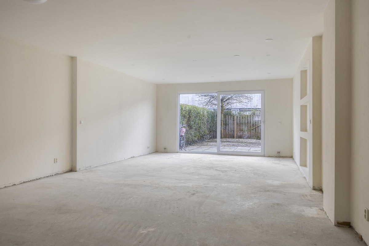 Tussenwoning te koop: Nehrusingel 130, Rotterdam