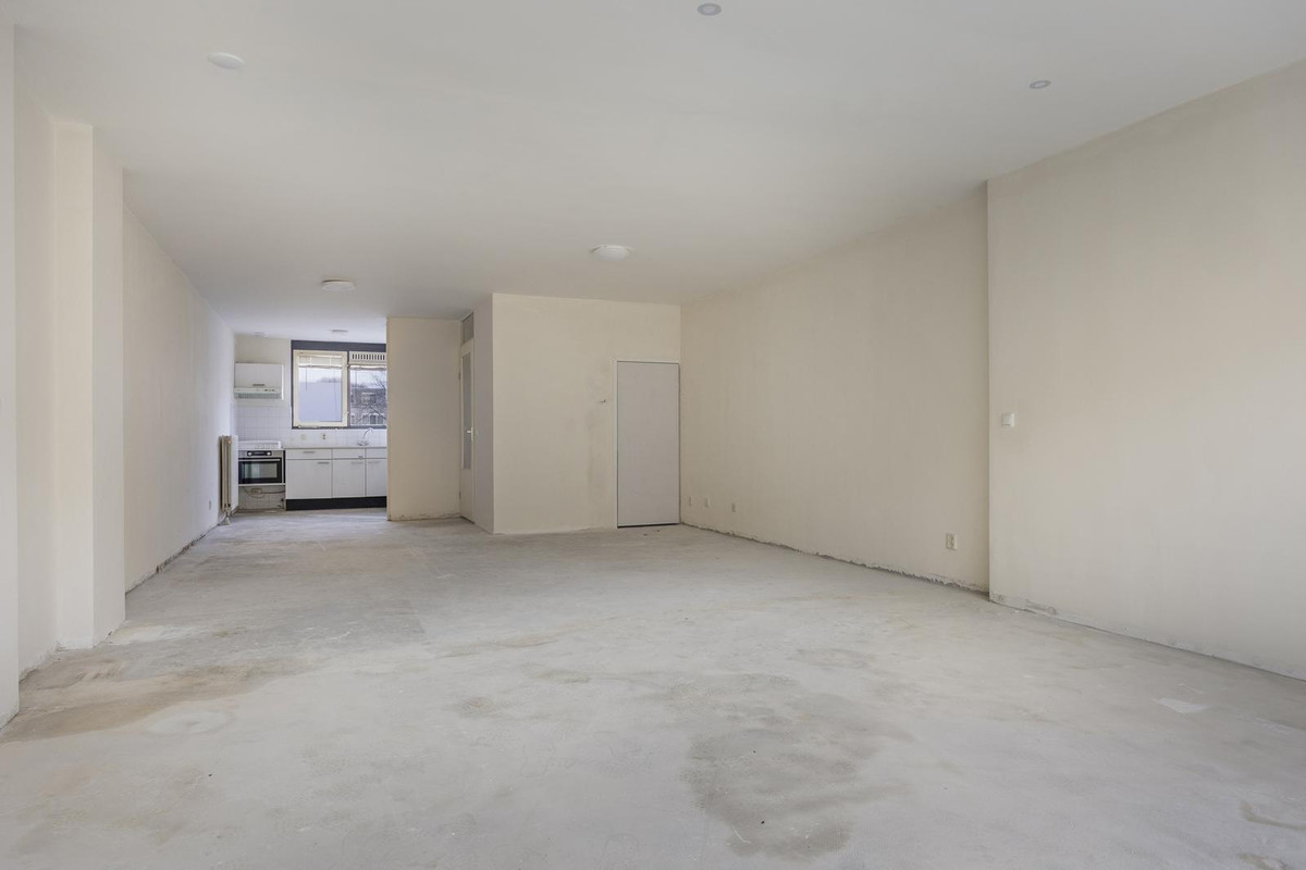 Tussenwoning te koop: Nehrusingel 130, Rotterdam
