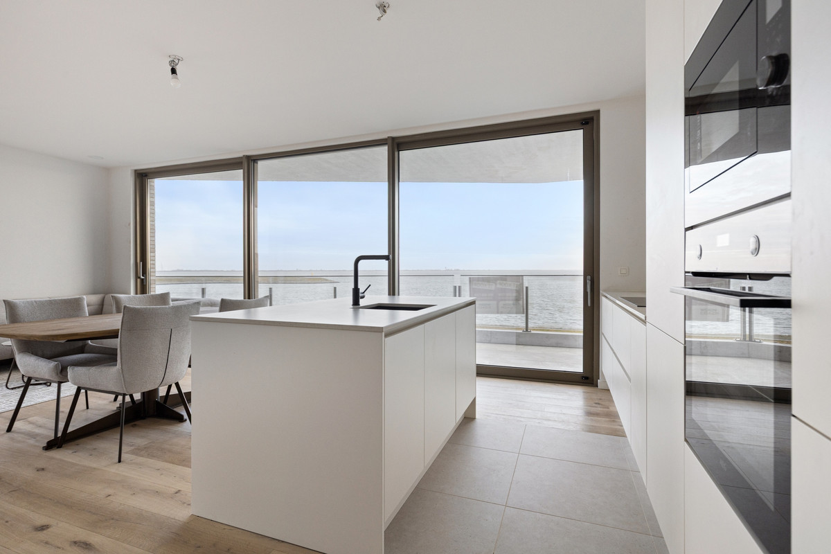 Appartement te koop: Veerdijk 74, Walsoorden