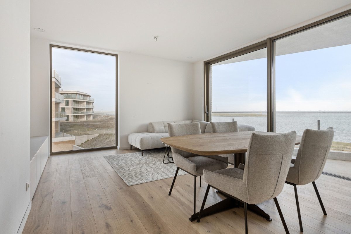 Appartement te koop: Veerdijk 74, Walsoorden