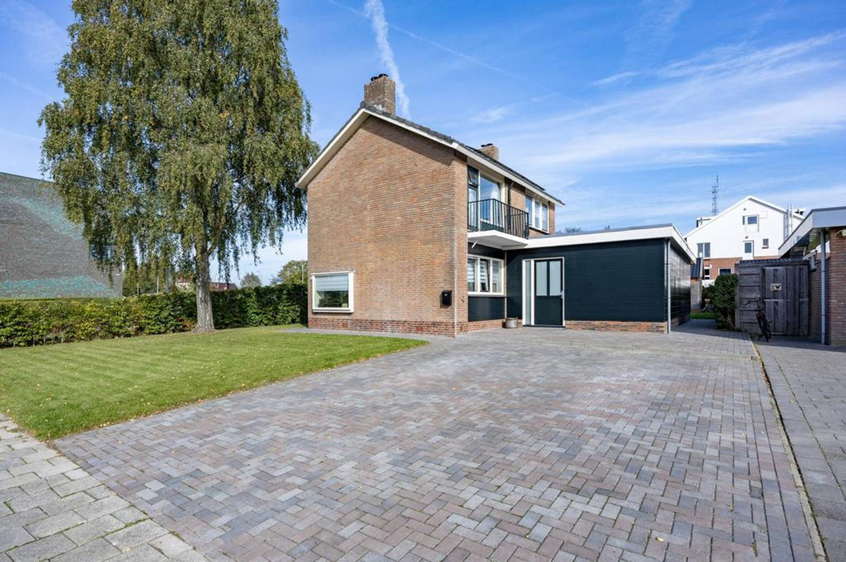 Vrijstaande woning te koop: Bilderdijkstraat 2, Winschoten