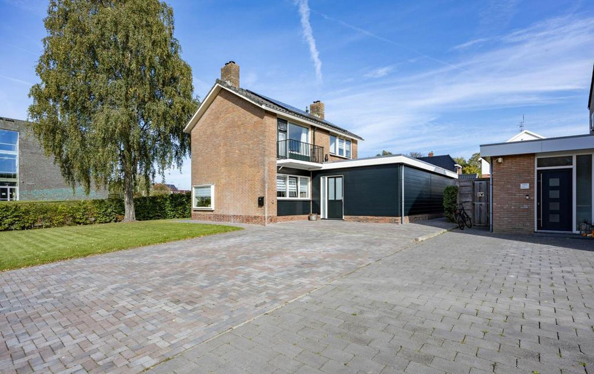 Vrijstaande woning te koop: Bilderdijkstraat 2, Winschoten