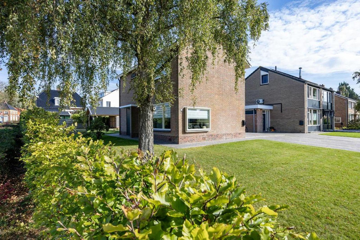 Vrijstaande woning te koop: Bilderdijkstraat 2, Winschoten