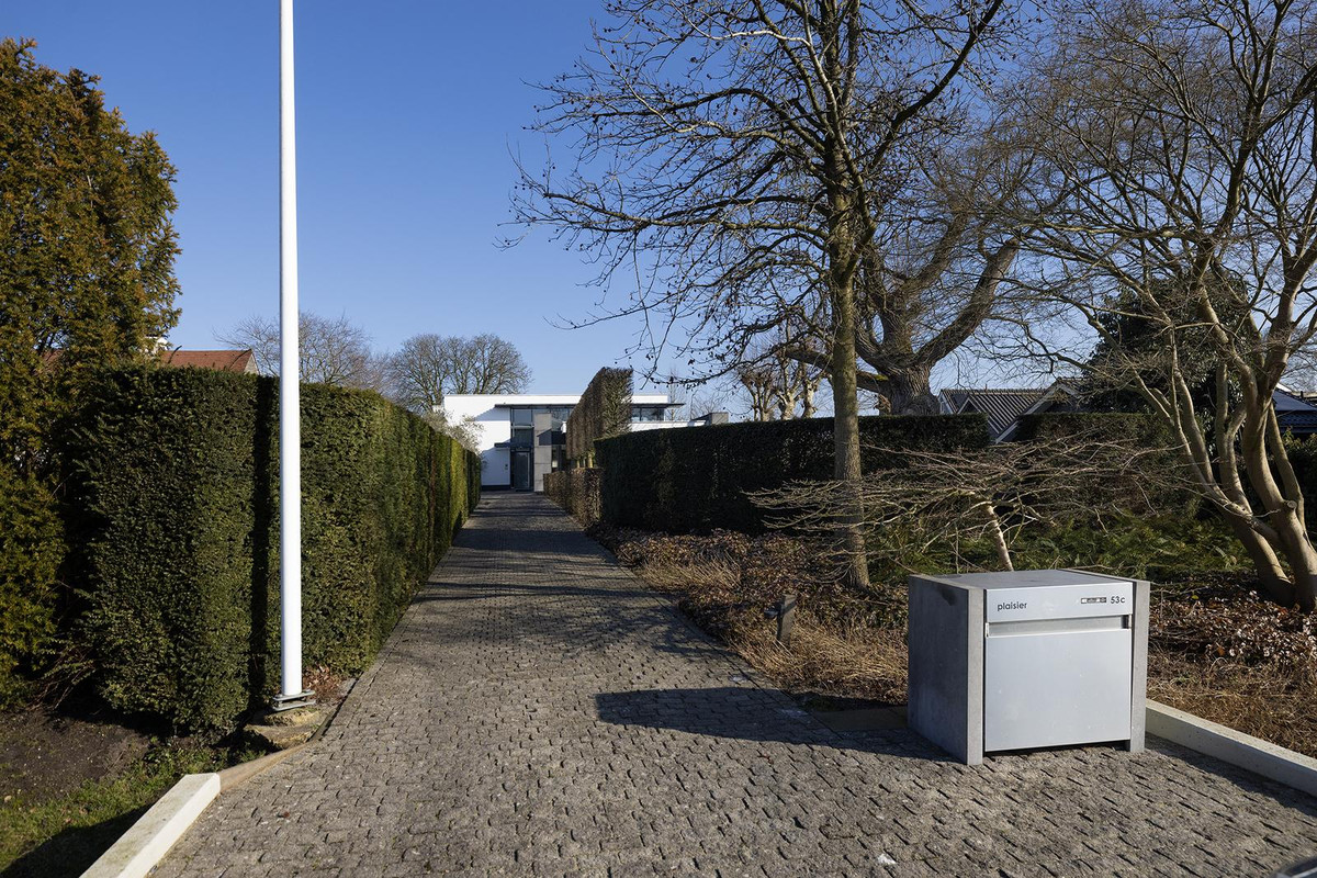 Vrijstaande woning te koop: Dorpsstraat 53C, Hendrik-Ido-Ambacht