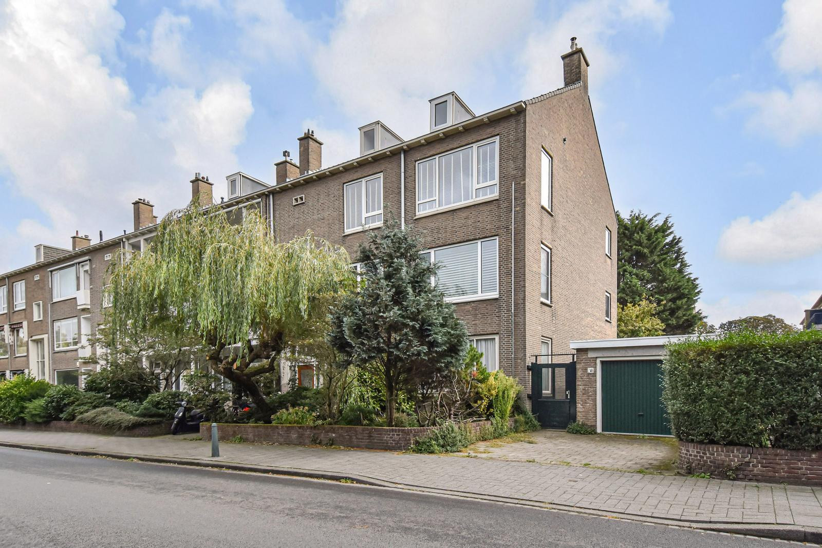 Appartement aan Balsemienlaan 242, 2555RH 's-Gravenhage