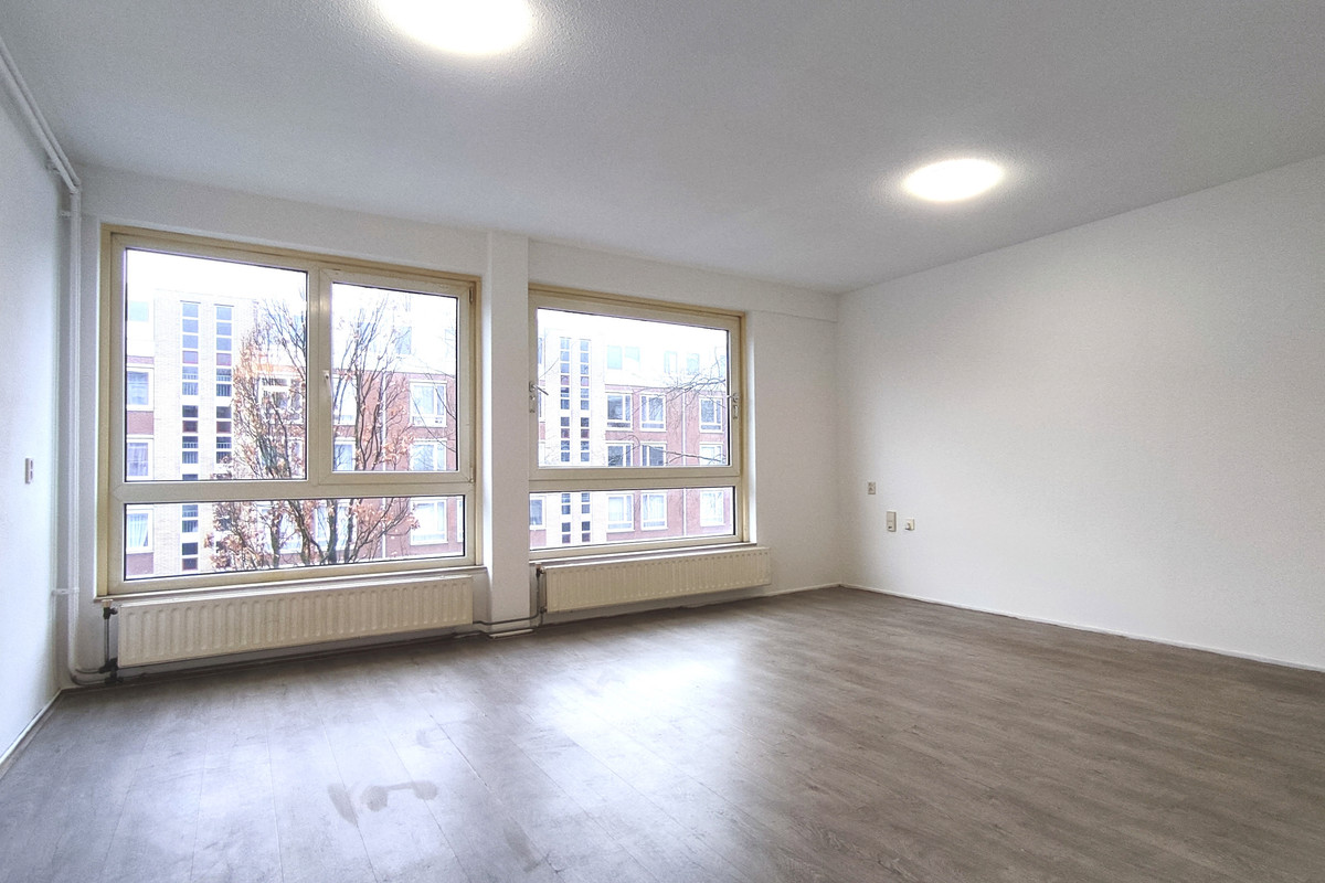 Appartement te koop: Barbusselaan 111, Amsterdam