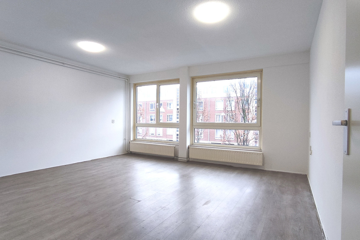 Appartement te koop: Barbusselaan 111, Amsterdam