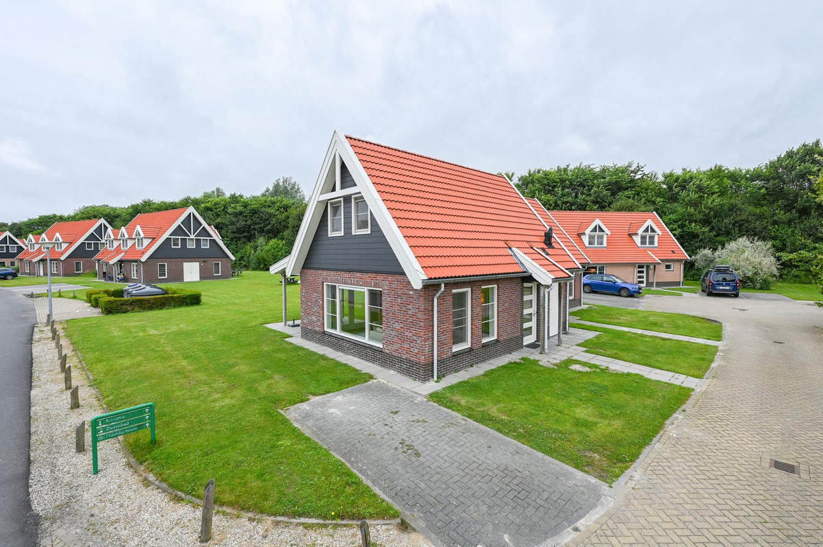 Twee-onder-één-kap te koop: Leuvenumse beek 59-1059, Biddinghuizen
