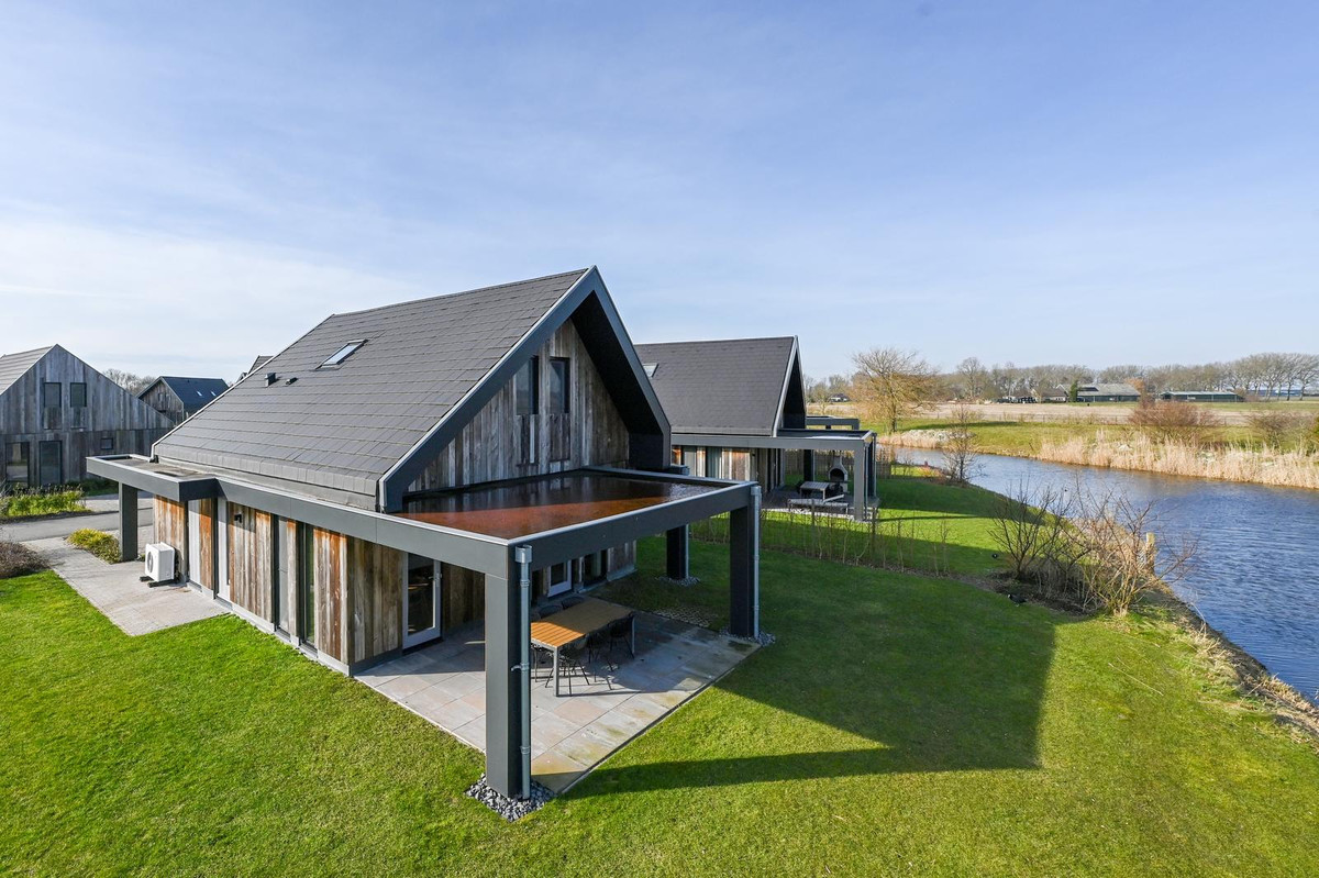 Vrijstaande woning te koop: De Terp 3, Witmarsum