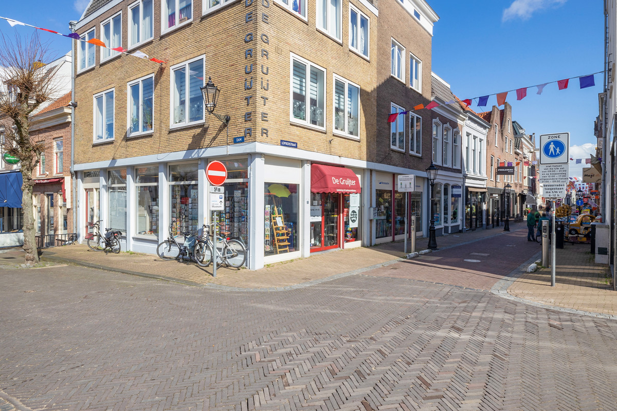 Tussenwoning te koop: Lopikerstraat 2, Schoonhoven