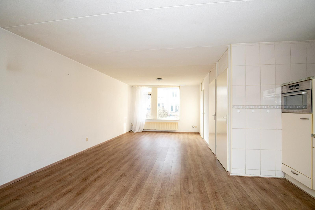 Tussenwoning te koop: Mantingestraat 35, Tilburg