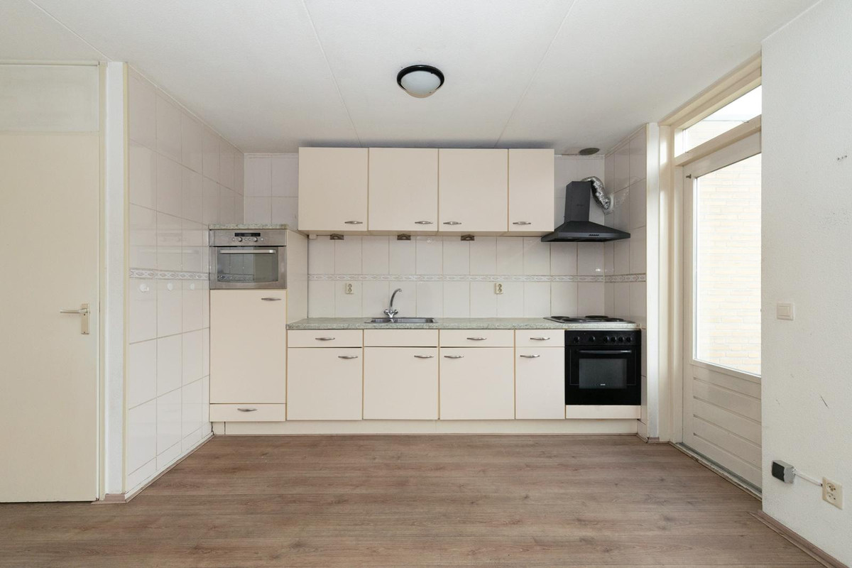 Tussenwoning te koop: Mantingestraat 35, Tilburg
